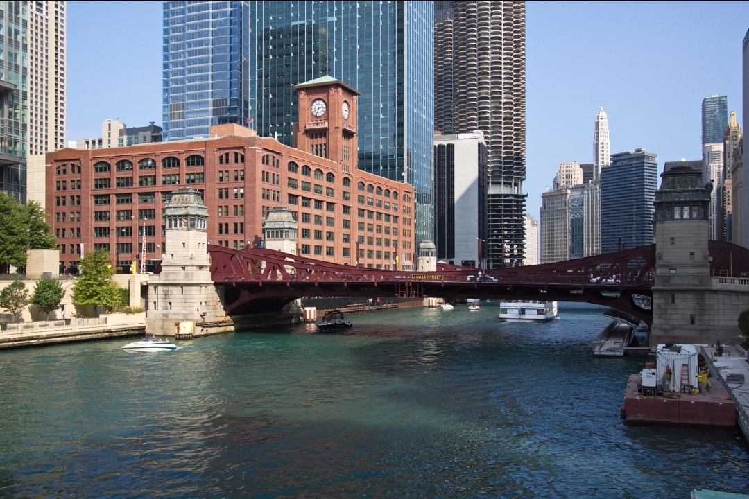 Chicago Tour Guide